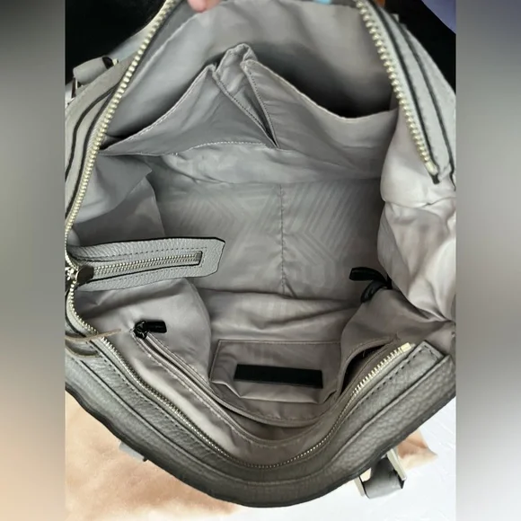 🚫SOLD🚫 Rebecca Minkoff “Regan” satchel - Picture 5 of 9